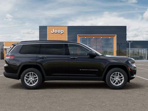 Used 2025 Jeep Grand Cherokee L Laredo w/ Luxury Tech Group I AWD/4WD image 21