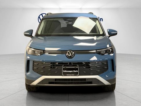 New 2026 Volkswagen Tiguan SE FWD image 8