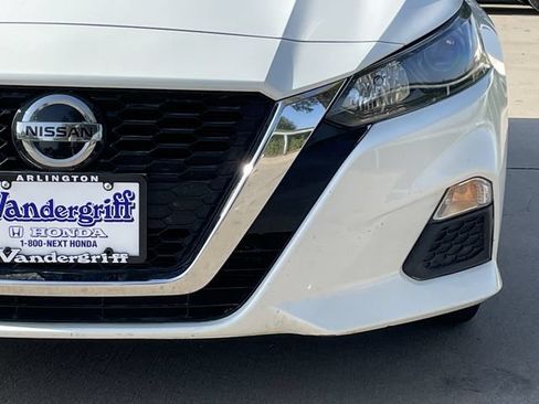 Used 2022 Nissan Altima 2.5 S FWD image 7