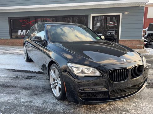 Used 2014 BMW 750Li 750Li Sedan 4D image 3