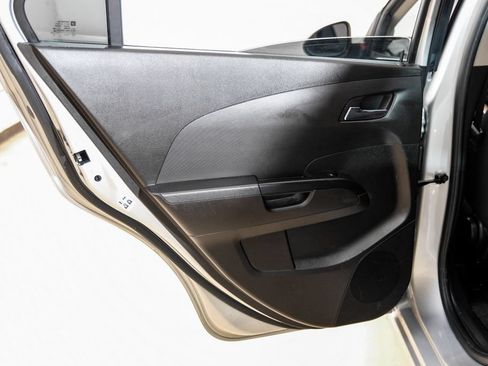 Used 2020 Chevrolet Sonic LT FWD image 51