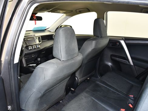 Used 2018 Toyota RAV4 LE w/ All Weather Liner Package AWD/4WD image 46