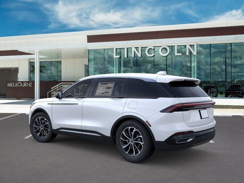 New 2026 Lincoln Nautilus Premier AWD/4WD image 4