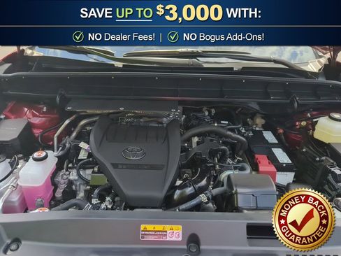 Used 2025 Toyota Highlander XLE FWD image 25