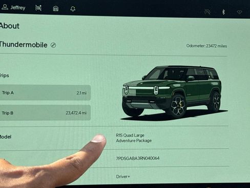 Used 2024 Rivian R1S Adventure AWD/4WD image 25