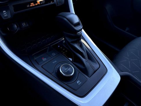 Used 2024 Toyota RAV4 XLE image 19