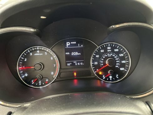 Used 2017 Kia Forte LX FWD image 15