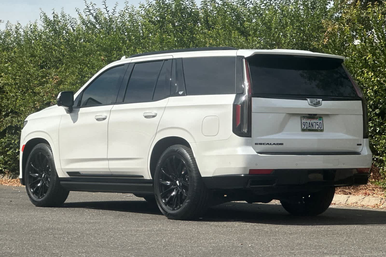 Used 2023 Cadillac Escalade Sport Platinum w/ LPO, ONYX Package AWD/4WD image 5