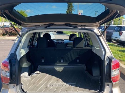 Used 2015 Subaru Forester 2.5i Premium AWD/4WD image 21