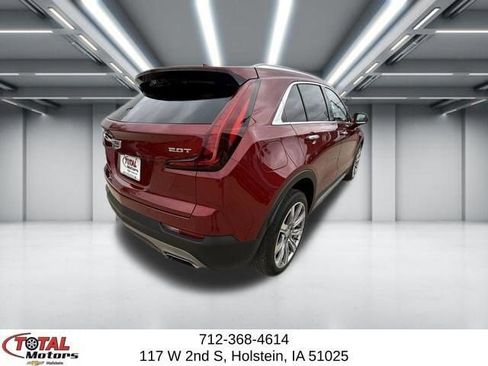 Used 2019 Cadillac XT4 Premium Luxury AWD/4WD image 8
