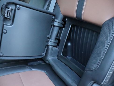 Used 2021 Chevrolet Silverado 2500 High Country w/ Technology Package image 46