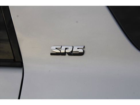 Used 2016 Toyota 4Runner SR5 Premium image 39