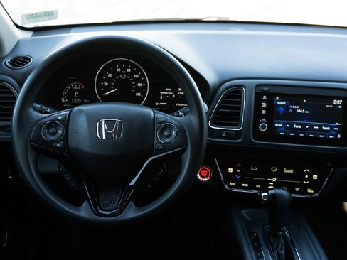 Used 2022 Honda HR-V EX image 28