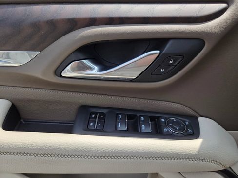 Used 2023 GMC Yukon Denali RWD image 26