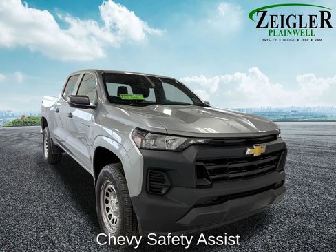 Used 2023 Chevrolet Colorado W/T RWD image 10