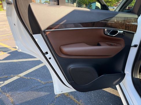 Used 2019 Volvo XC90 T6 Momentum w/ Advanced Package AWD/4WD image 20