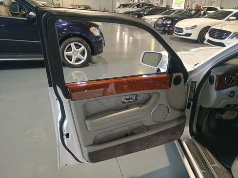Used 2003 Bentley Arnage R image 21