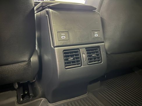 Certified 2025 Toyota bZ4X FWD image 19