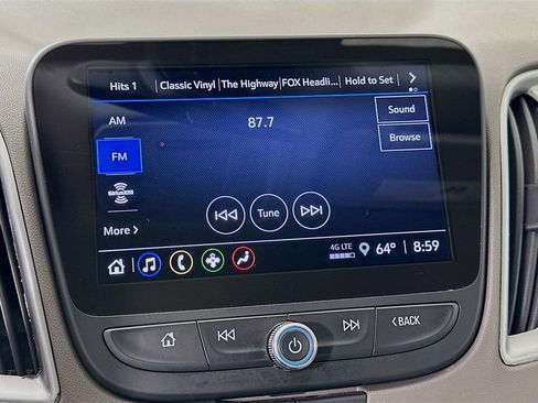 Used 2025 Chevrolet Malibu LT FWD image 14