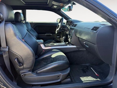 Used 2008 Dodge Challenger SRT8 image 12