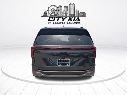 Certified 2026 Kia Carnival SX Prestige FWD image 4