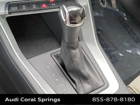 Used 2020 Audi Q3 2.0T Premium image 25