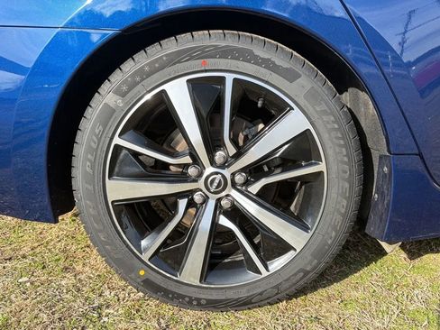 Used 2023 Nissan Maxima SV w/ Floor Mat Group image 30