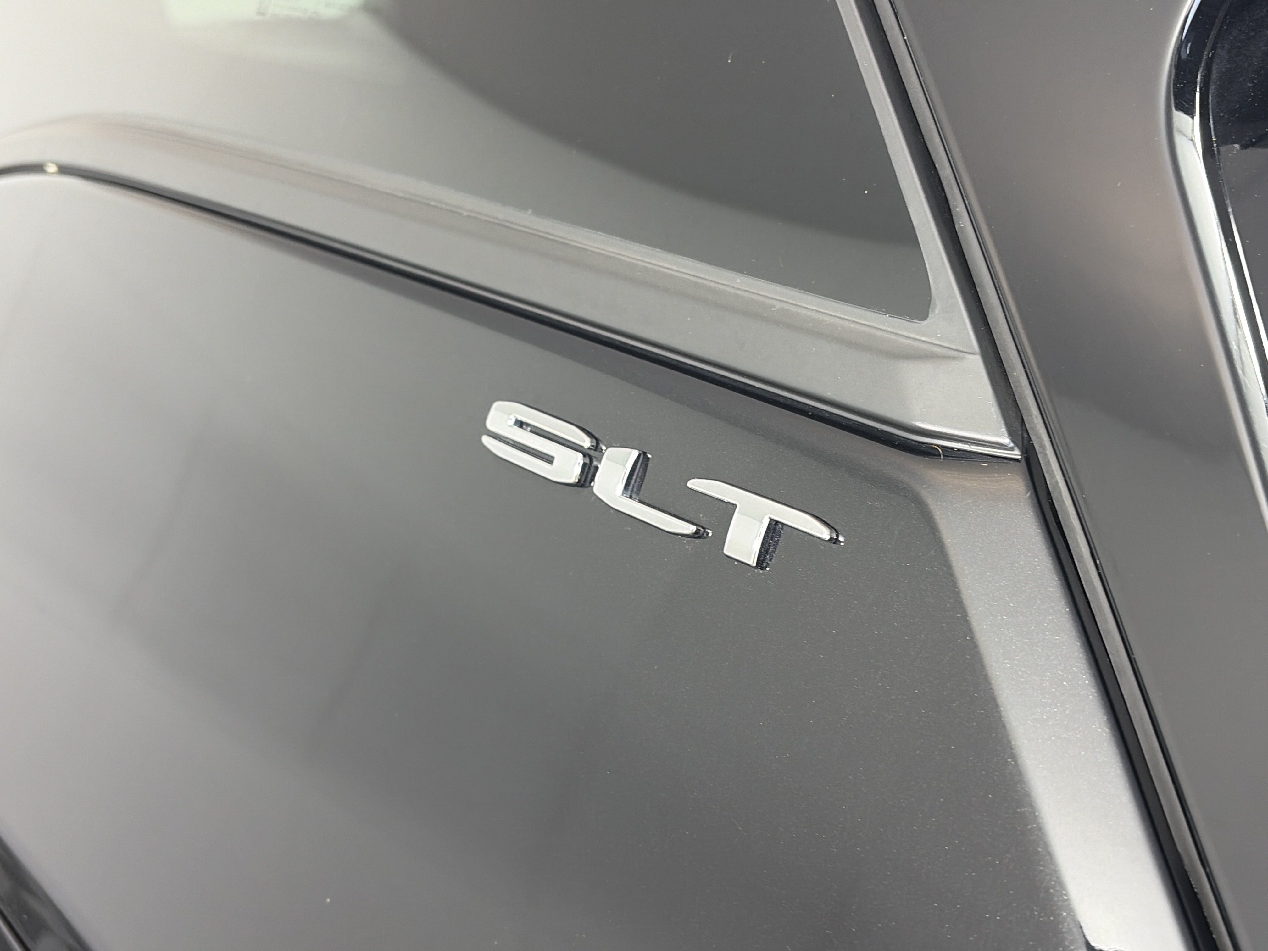 Certified 2024 GMC Terrain SLT AWD/4WD image 19
