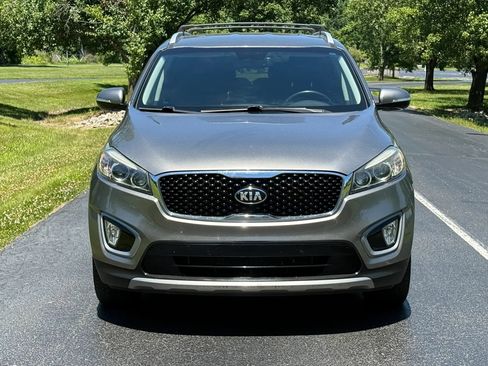 Used 2016 Kia Sorento EX FWD image 2