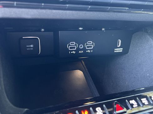 Used 2023 Jeep Wagoneer Series II image 20