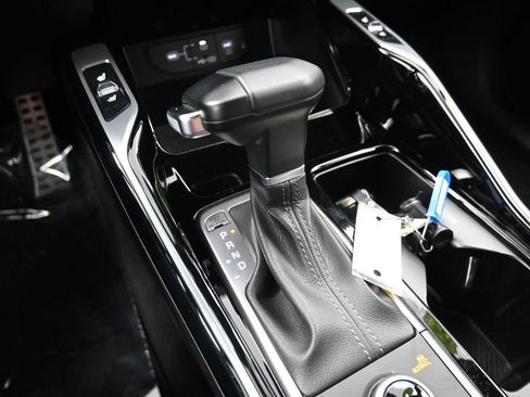 Certified 2024 Kia Sorento SX Prestige image 25