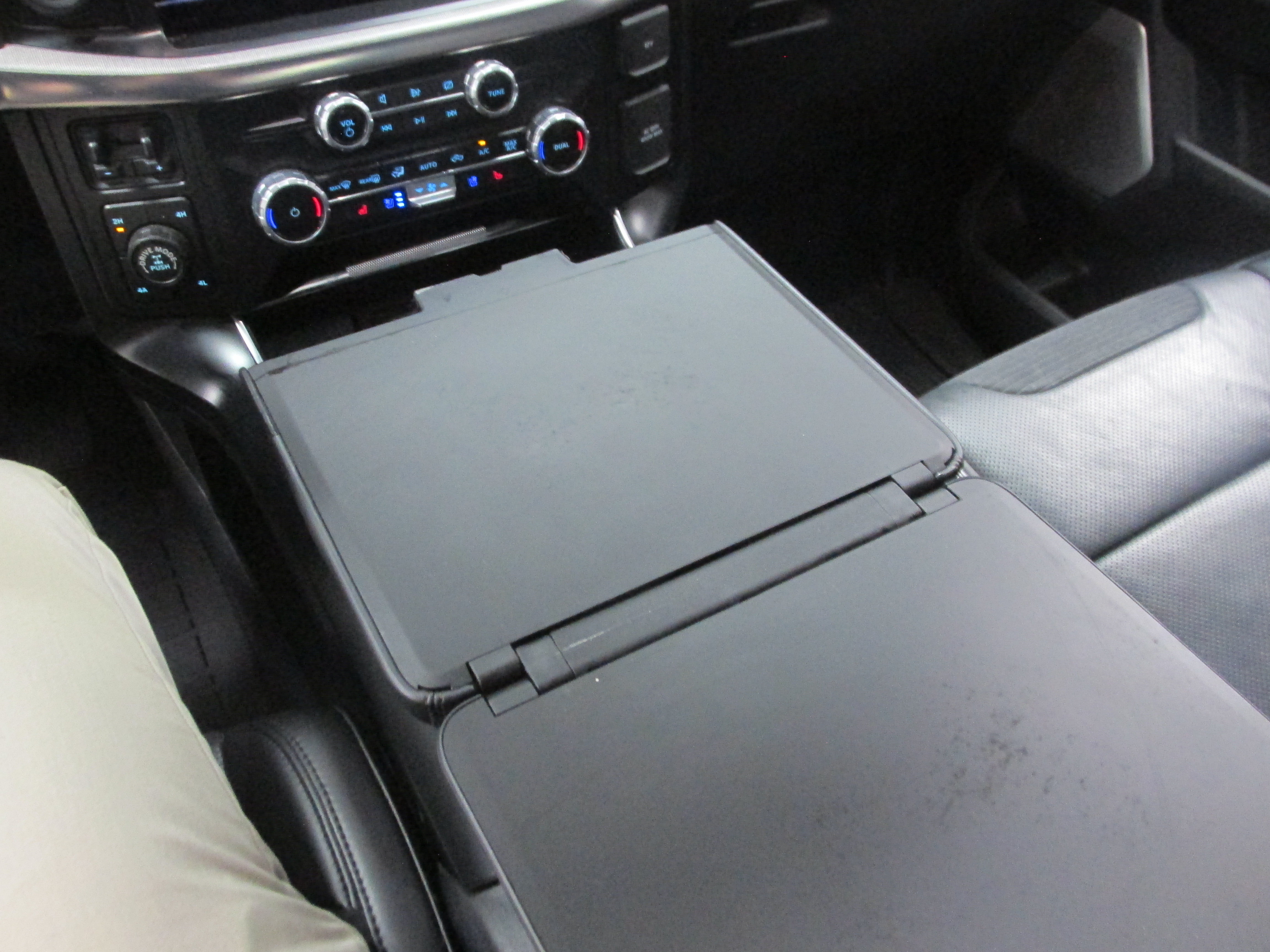 Used 2023 Ford F150 Raptor AWD/4WD image 39