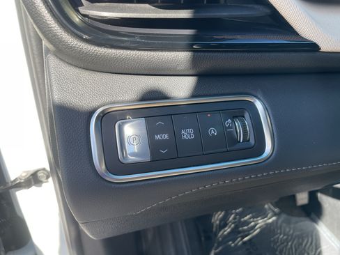 Certified 2026 Buick Enclave Preferred FWD image 18