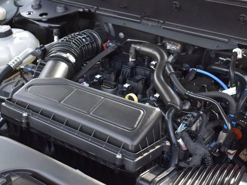 Certified 2025 Ford Bronco Sport Outer Banks w/ Outer Banks Tech Package+ AWD/4WD image 13