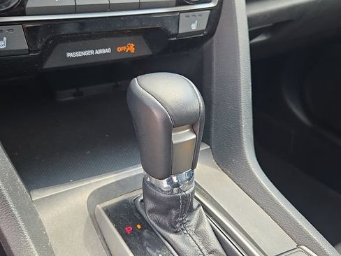 Used 2017 Honda Civic EX-L image 12