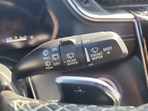 New 2025 Jeep Grand Cherokee Laredo image 28