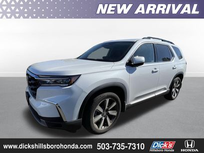 Used 2025 Honda Pilot Elite