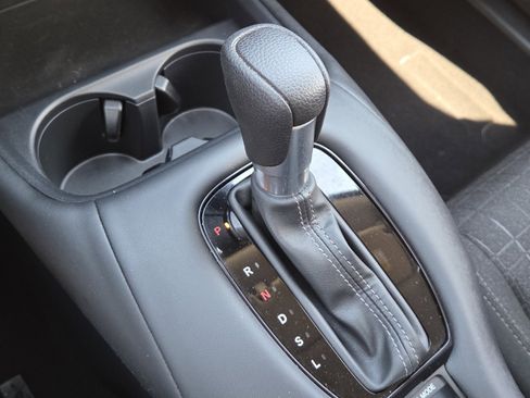 Used 2024 Honda HR-V LX image 31
