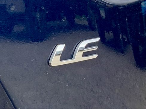 Used 2024 Toyota Corolla LE FWD image 18