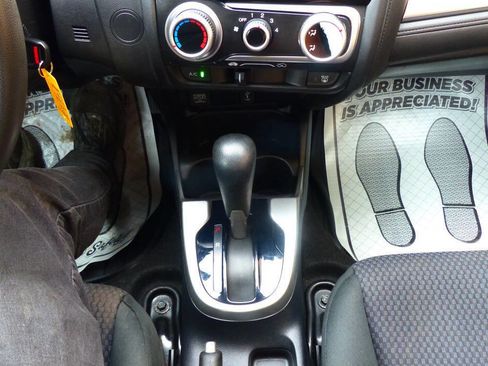 Used 2019 Honda Fit LX image 32