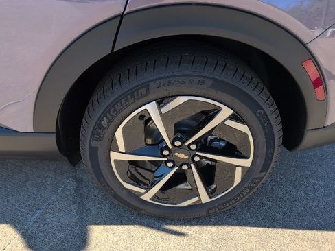 New 2026 Chevrolet Equinox EV LT image 3