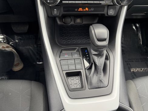 Certified 2025 Toyota RAV4 XLE image 27