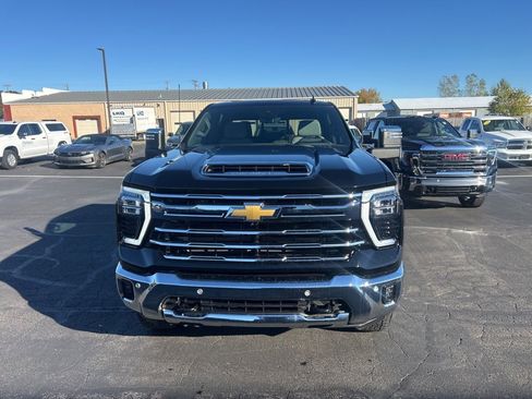 New 2026 Chevrolet Silverado 2500 LTZ w/ LTZ Premium Package image 4