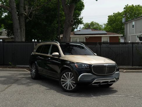 Used 2023 Mercedes-Benz Maybach GLS 600 4MATIC image 25