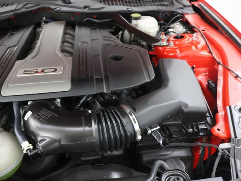 Used 2020 Ford Mustang GT Premium RWD image 18