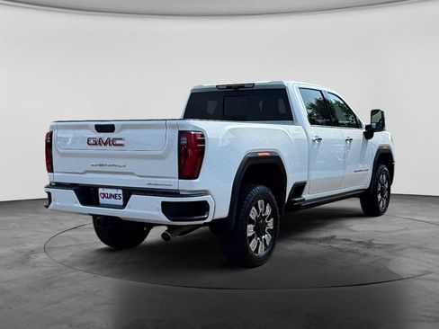Used 2025 GMC Sierra 2500 Denali w/ Denali Reserve Package AWD/4WD image 10