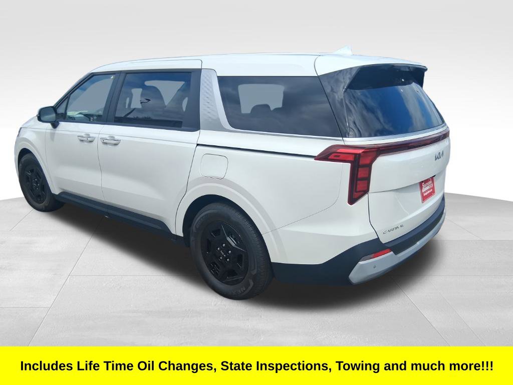 Certified 2026 Kia Carnival FWD image 3