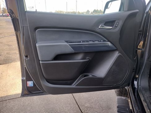 Used 2015 Chevrolet Colorado Z71 image 8