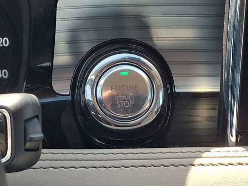 Used 2022 Lincoln Corsair AWD w/ Equipment Group 101A image 24