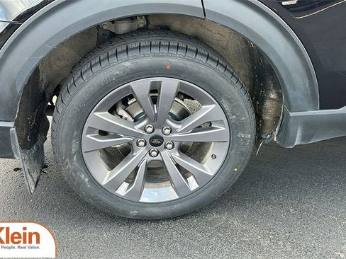 Used 2022 Ford Explorer XLT w/ XLT Sport Appearance Package image 9